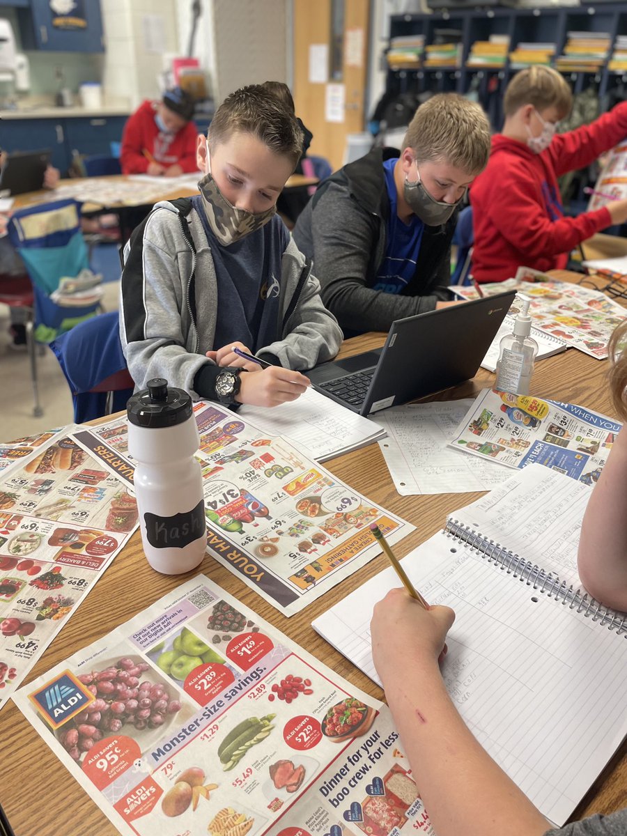 MylanPatriots's tweet image. 🦃 Today Mrs. Turner’s 5th Graders put their decimal skills to the test by planning their own Thanksgiving Dinner! Ss planned a menu, checked prices in the paper and online, shopped for ingredients and stayed on budget! #mylanpatriots #math4lifewv @Monongalia_Co @WVEducation