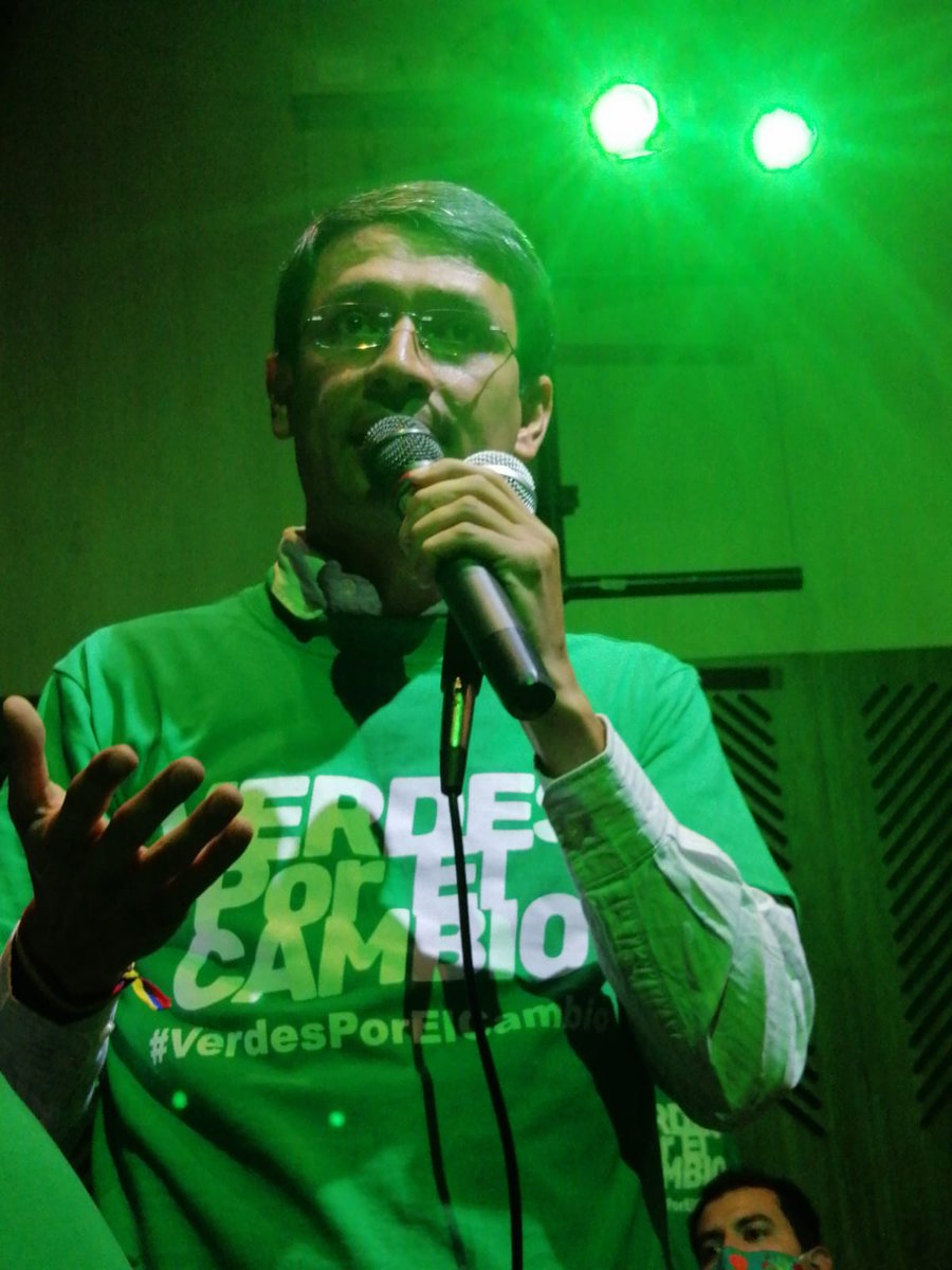 liberemonoscol's tweet photo. A esta hora, acompañamos a @CamiloRomero en evento que nos permitirá estrechar lazos para trabajar por una política diferente, con capacidad técnica y que abra el camino para aportar a la transformación.

¡No a los viejos poderes y la vieja política!

Por Colombia #LIBERÉMONOS https://t.co/QAUEVMLyDW