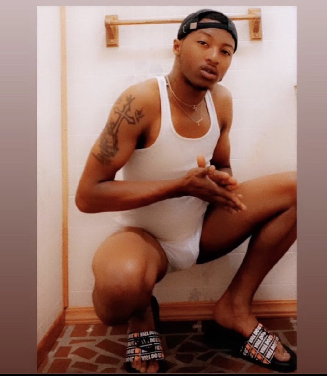strmnj_'s tweet photo. 30y old lil Kim stan is planning a murder #LinkSpace https://t.co/0akxX6D5Iy