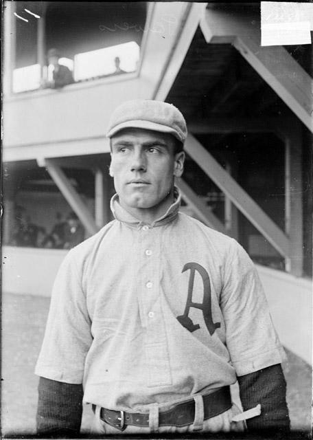AlexCheremeteff's tweet photo. Philadelphia Athletics catcher Michael "Doc" Powers. Doc was Eddie Plank's personal catcher until his untimely death on April 26, 1909.

South Side Park
Chicago
1905

#Mackmen #MLB https://t.co/r450rT7KW9