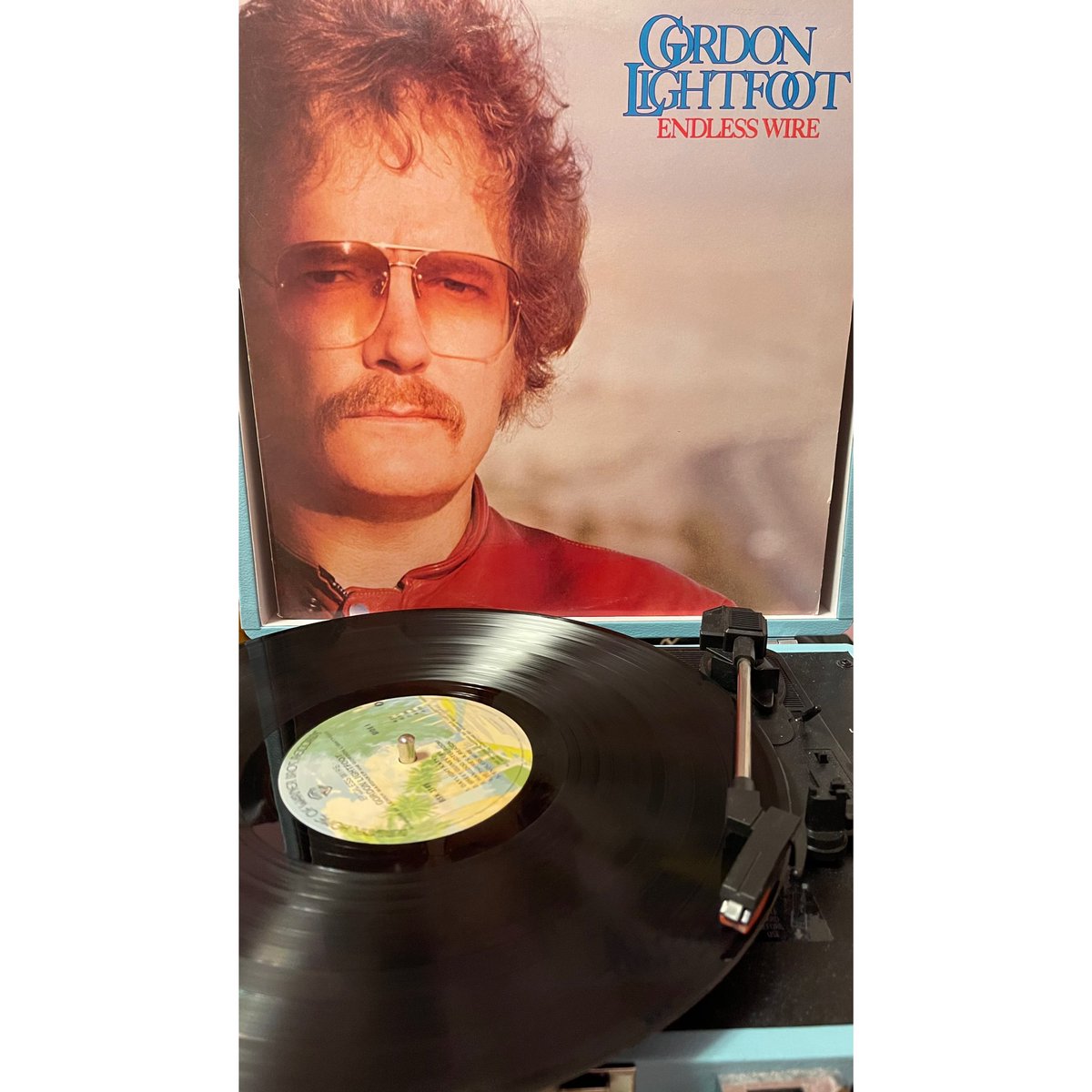 smithkc21's tweet photo. It’s Gordon Lightfoot’s 83rd Birthday! 🥳🎶 One of my go-to records. One of my favorite musicians. Got some special memories of loved ones tied to his music. 🧡 #vinyl #vinyljunkie #vinylcollection #vinylrecords #gordonlightfoot #happybirthday #endlesswire https://t.co/yx1zuJcE9j