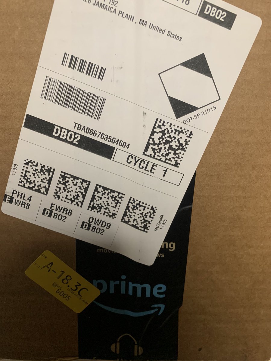 MacksSoles's tweet photo. The best part of our day....👀

Receiving more packages 🙏🏿🙌🏿 https://t.co/I2KcMiPI1H