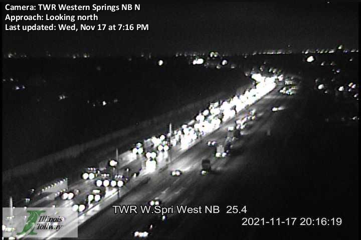 WBBM1059Traffic's tweet photo. The Southbound #TriStateTollway is UGLY following an earlier accident near Willow Springs/75th Street. Heavy delays from the #I_290_Expressway past the #I_55_Expressway. #I_294_Tollway #ChicagoTraffic @WBBMNewsradio https://t.co/xexwps3gy3