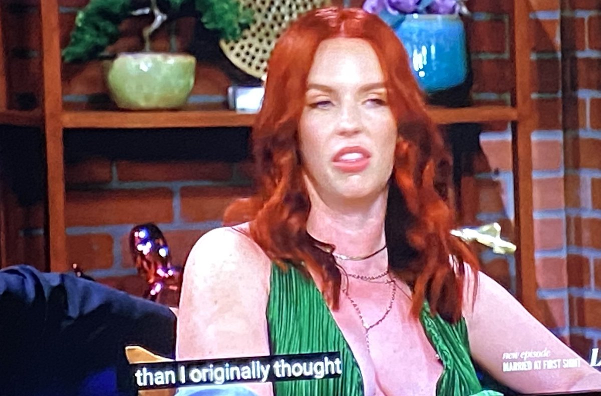 Louisiana_Cat's tweet photo. I wonder if Brett’s chest was so red because she was stressed out. 
#MarriedAtFirstSight 
#MAFS
#MarriedatFirstReunion
#MAFSReunionPart1 https://t.co/efN3iZ7roR