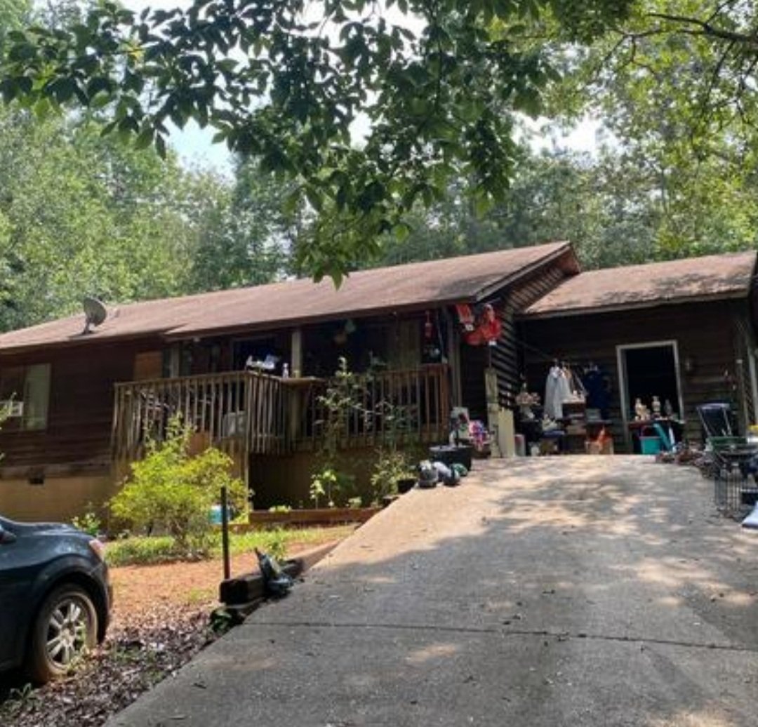JoeCassandra's tweet photo. How to find, buy &amp; rehab a rental property on the side in 90 days

Recent request on this topic.

Just finished one

Female GC, finished 3 weeks early and NO punchlist items :)

PP: 162k
Value: 285k
Rehab: $57k
Rent: $1850/m

Did zero work myself.

Only stepped in house 3x https://t.co/ZLCOnzV1HH