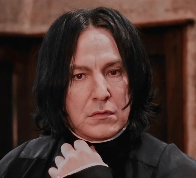 bansheediana's tweet photo. Si tu novio es un apasionado por las artes oscuras y pertenece a la casa Slytherin, no es tu novio, es el mío <3 https://t.co/ToVpGmY6cw