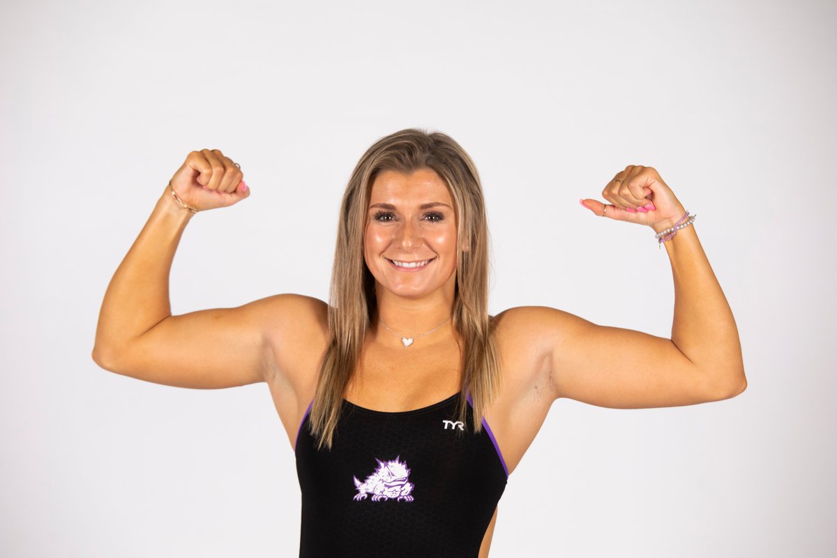 TCUswimdive's tweet image. 🚨 SCHOOL RECORD 🚨

Rylee, Sheridan, Ashleen and Olivia break the school record in the 400 medley relay with a time of 3:39.14‼️

#GoFrogs | #TPWF