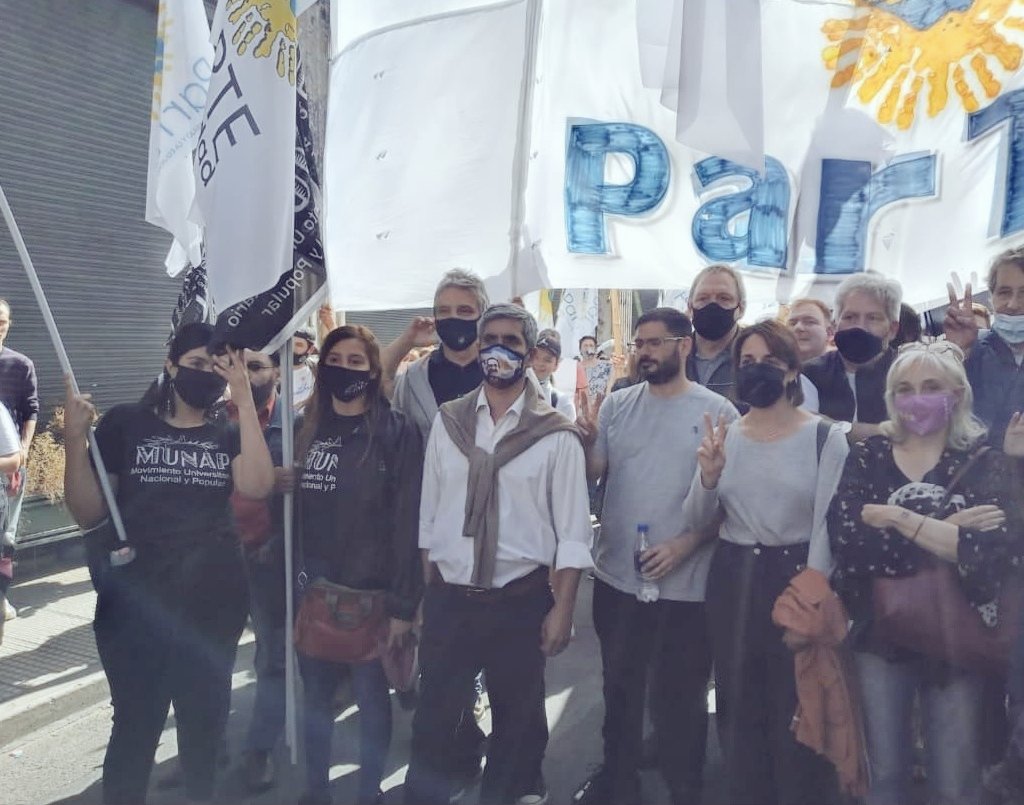 Partuniversidad's tweet photo. Día de la militancia peronista
En la plaza junto a miles de compañerxs acompañando a nuestro presidente @alferdez
#parteok
#partemujeresydiversidadok
#partejuventud
#parteuniversidad https://t.co/UdyLI4z8k8