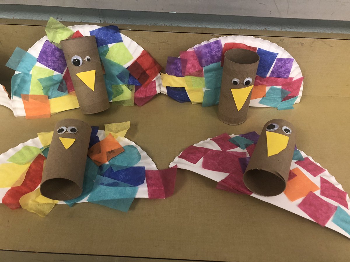 gves_smith's tweet photo. Happy Thanksgiving! @GreenValleyElem https://t.co/xP1TduybwF