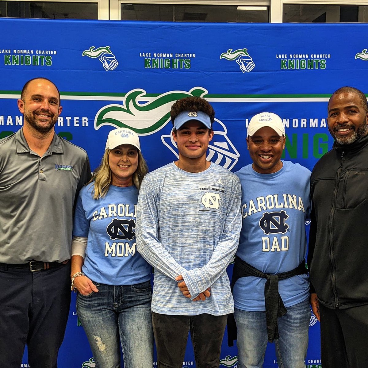 LncXCandTF tweet media