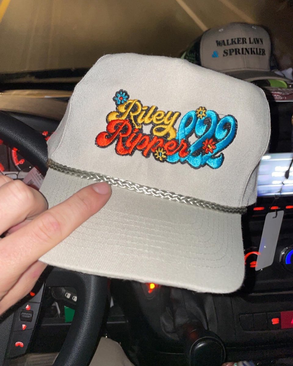 ripper822's tweet photo. Fresh merchhhh available now! $20 dm me to place your order! https://t.co/4rINbq9hjH