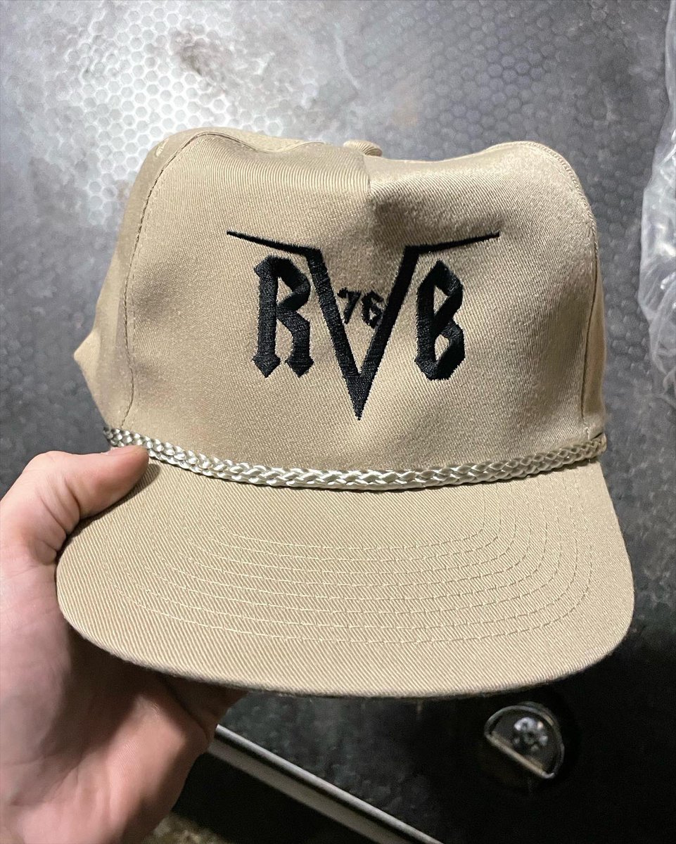 ripper822's tweet photo. Fresh merchhhh available now! $20 dm me to place your order! https://t.co/4rINbq9hjH