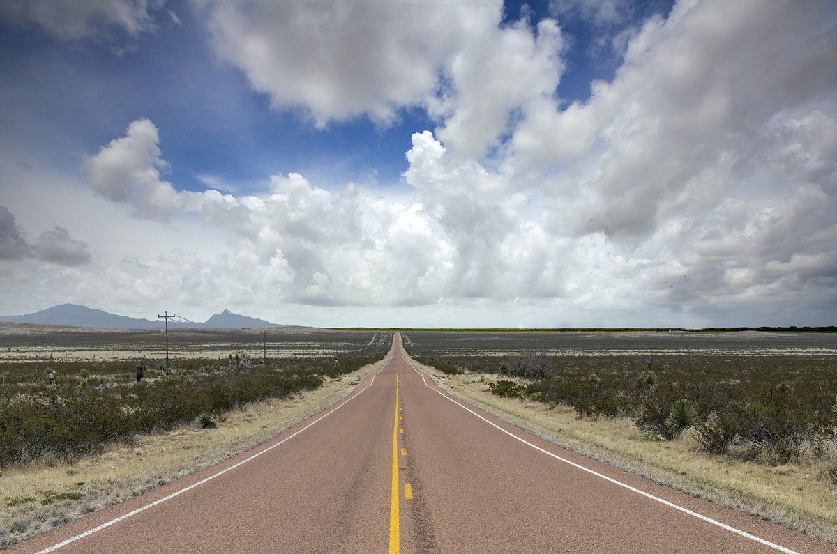 TracesofTexas's tweet photo. Traces of Texas reader Lonnie Dawson was driving through Hudspeth County not long ago when he was struck by this "miles and miles of Texas" scene. I've seen similar sights on countless occasions myself and am always humbled by them. A whole lotta nothin' in places out there. https://t.co/BE7lbMmbwf