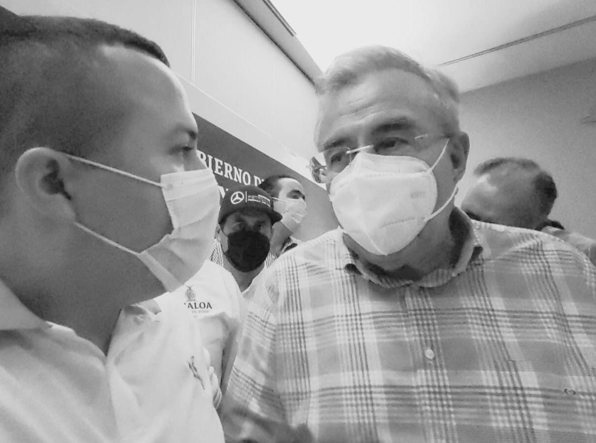 Ayer tuve la oportunidad de platicar con nuestro gob <a href="/rochamoya_/">Rubén Rocha Moya</a> aproveche para comentarle lo importante que es el respaldo de <a href="/sinaloagobmx/">Gobierno del Estado de Sinaloa</a> en el cierre de año del <a href="/pronisinaloa/">PRONI SINALOA</a> para que todo siga bien y aún mejor. 
<a href="/GracielaDguezN/">Graciela Domínguez Nava</a>
<a href="/GenaroTorrecil2/">Genaro Torrecillas</a>
#Unidad 👊🏻💯