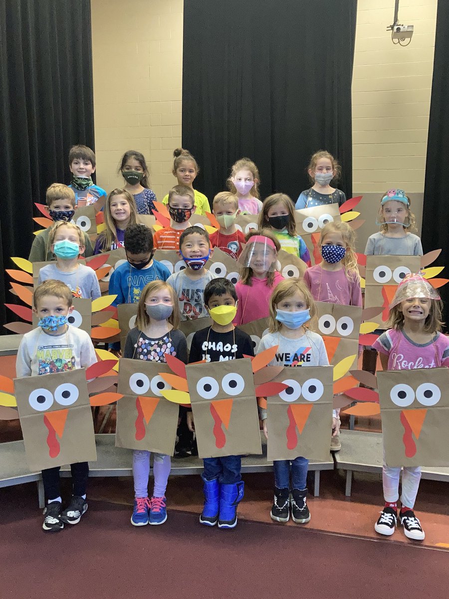 Our Thanksgiving kindergarten program was “gobs” of fun! Thank you to SRE custodial staff, our student council, SRE reporting club, and our very proud families for your help, support and applause! <a href="/SmokyRow1/">Smoky Row Elementary</a> <a href="/row_SRE5/">SRE5 Smoky Row Elementary</a>