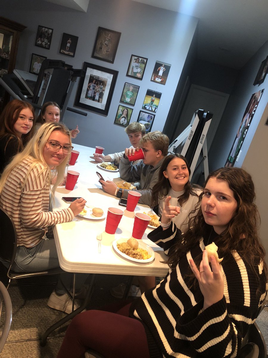 BUMCYOUTH2's tweet photo. TRIBE THANKSGIVING Progressive Dinner Style! Such a fun evening together! Thanks to all of our hosts and our cooks! https://t.co/pryTXeGUKA