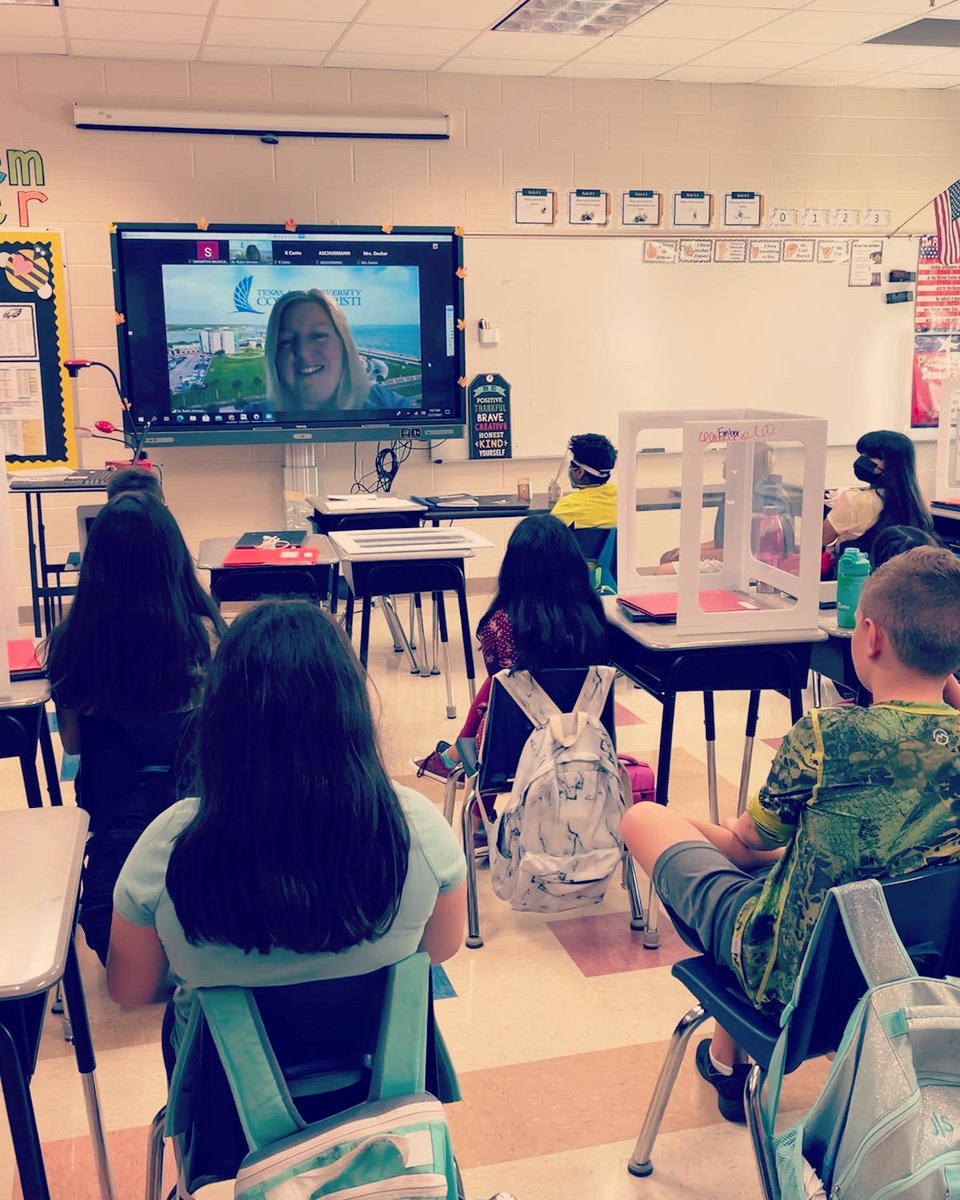 BuzzinTeach410's tweet photo. Today Dr.Johnson with @TAMUCCCOE met with us virtually to speak about the campus and College of Education. It was so nice to share our College of the Month, TAMUCC, my alumni, with my students! LOVE the โ๏ธ #4thGrade #TAMUCCGrad #CollegeDay #DeansList #VirtualTour https://t.co/s88dJ481bb