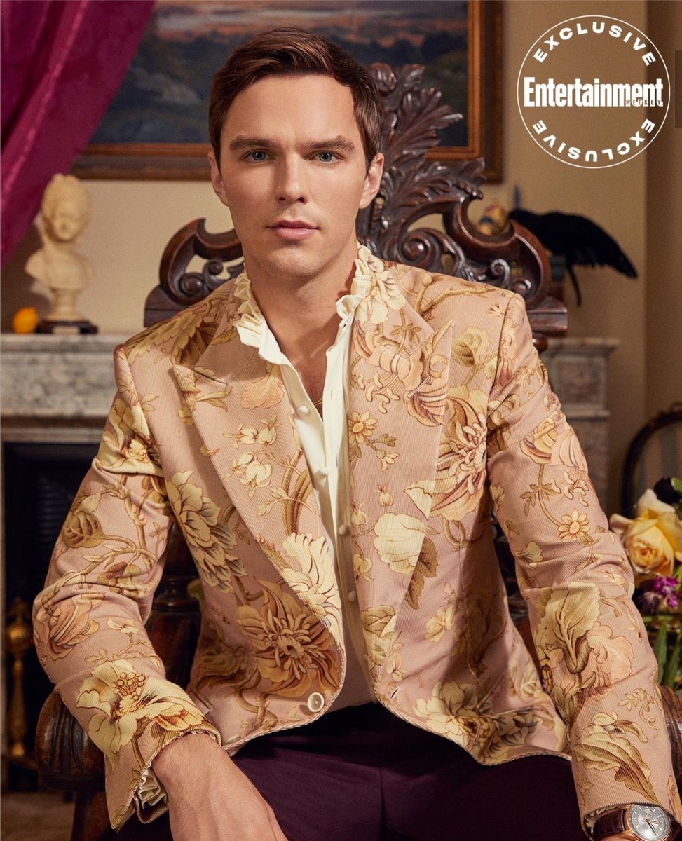 Os maiores! Elle Fanning e Nicholas Hoult para a capa da Entertainment Weekly, promovendo a segunda temporada de #TheGreat, que estréia nessa sexta-feira.