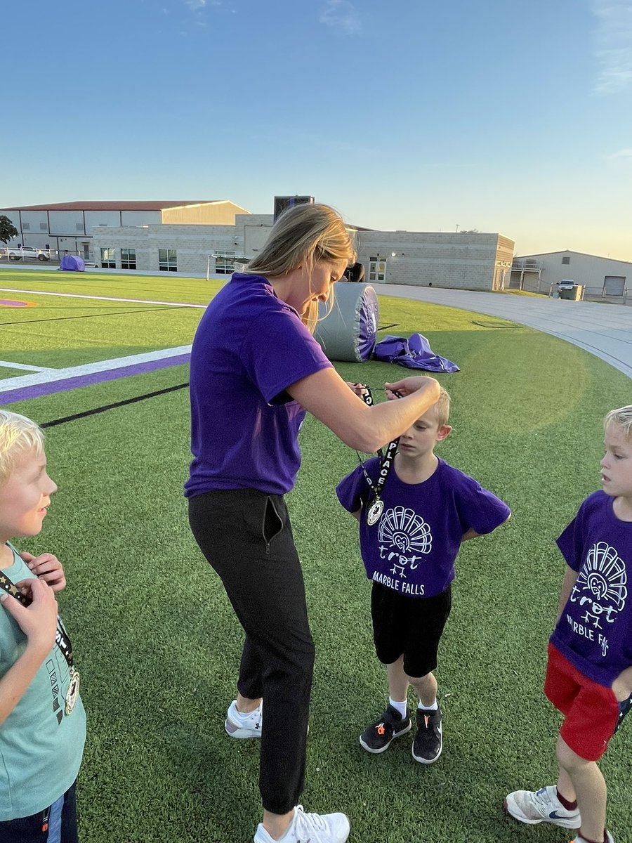 lesliecbaty's tweet photo. Marble Falls ISD Turkey Trot 2021! Awesome! @MarbleFallsISD @MFEnews @SpicewoodE @HighlandLakesEl @ColtElementary https://t.co/uKCSL94yyG
