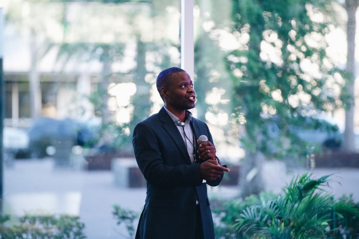 the link tweet media