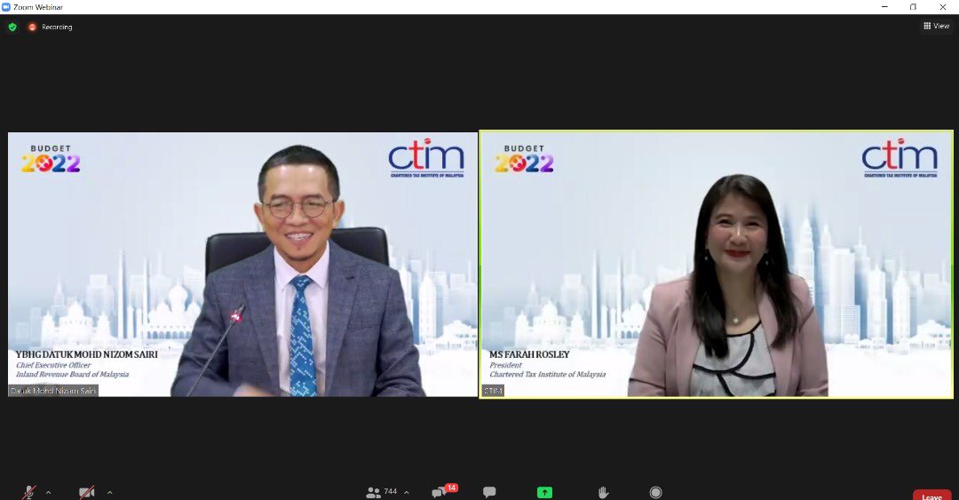 MohdNizomSairi's tweet photo. Spoke virtually at the @ctimmalaysia Budget Seminar 2022 moderated by @FarahRosley this morning. We talked about issues close to the heart of the tax fraternity, covering challenges posed by COVID-19, the nations road to socio-economic recovery &amp; tax proposals under Budget 2022. https://t.co/Oo5PVlmKw3