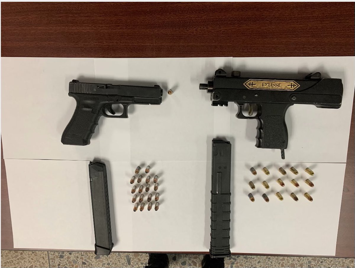 NYPD69Pct's tweet photo. Great collaborative work between the 69 Precinct Officers and NYSDOCCS. Officer Toussaint arrested the individual illegally in possession of these two firearms. The apprehended is already on probation for weapons possession. #NYPDProtecting #OneLessGun #TwoLessGuns https://t.co/3YZG7TAw0j