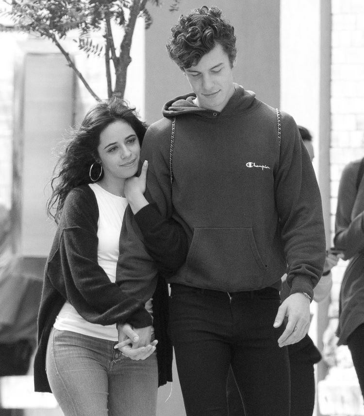 maelhoco's tweet photo. “now we are strangers again, but this time… with memories” https://t.co/Q3U7Cbh02W