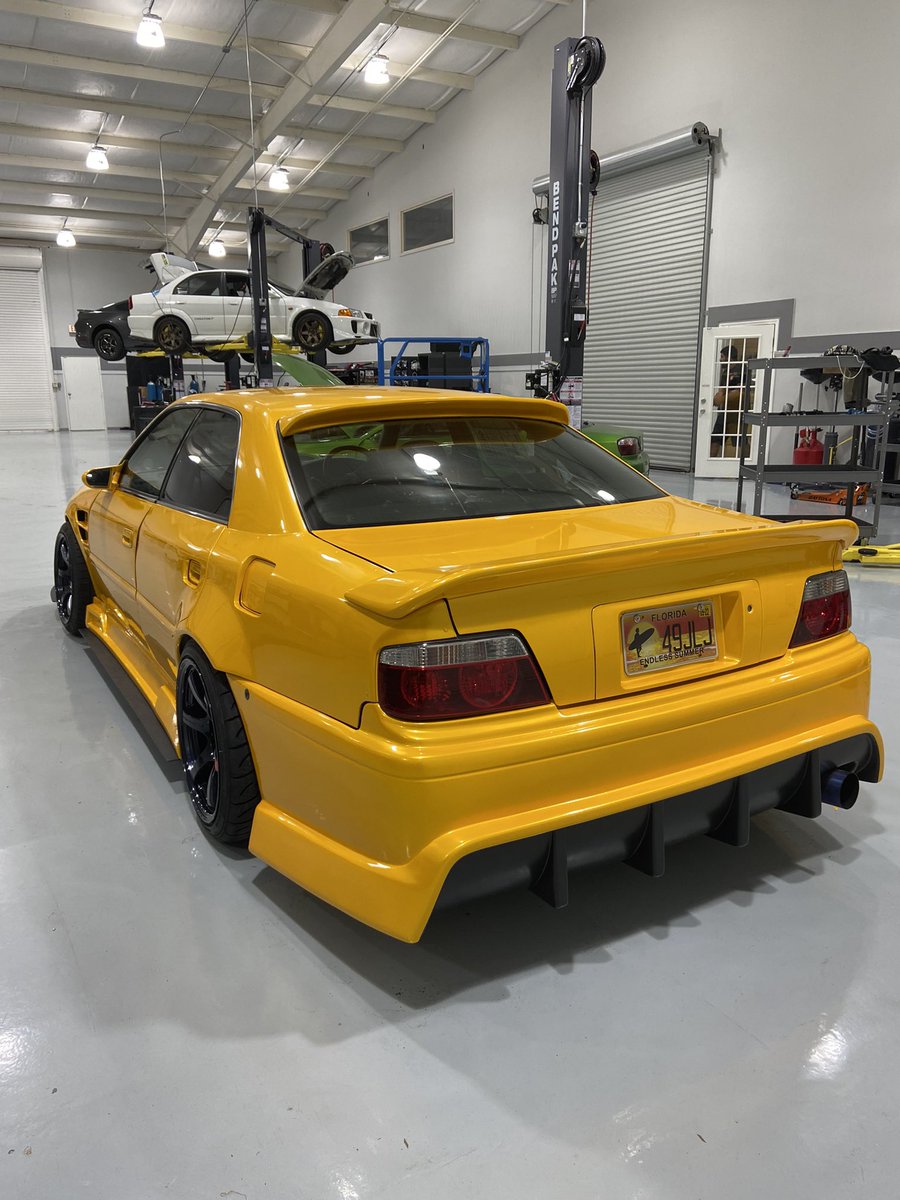 jayzee_wrapz's tweet photo. @Adam_LZ chaser wrapped by ya boy! #jayzeewraps now I want a one lol https://t.co/QLkDxt08oe