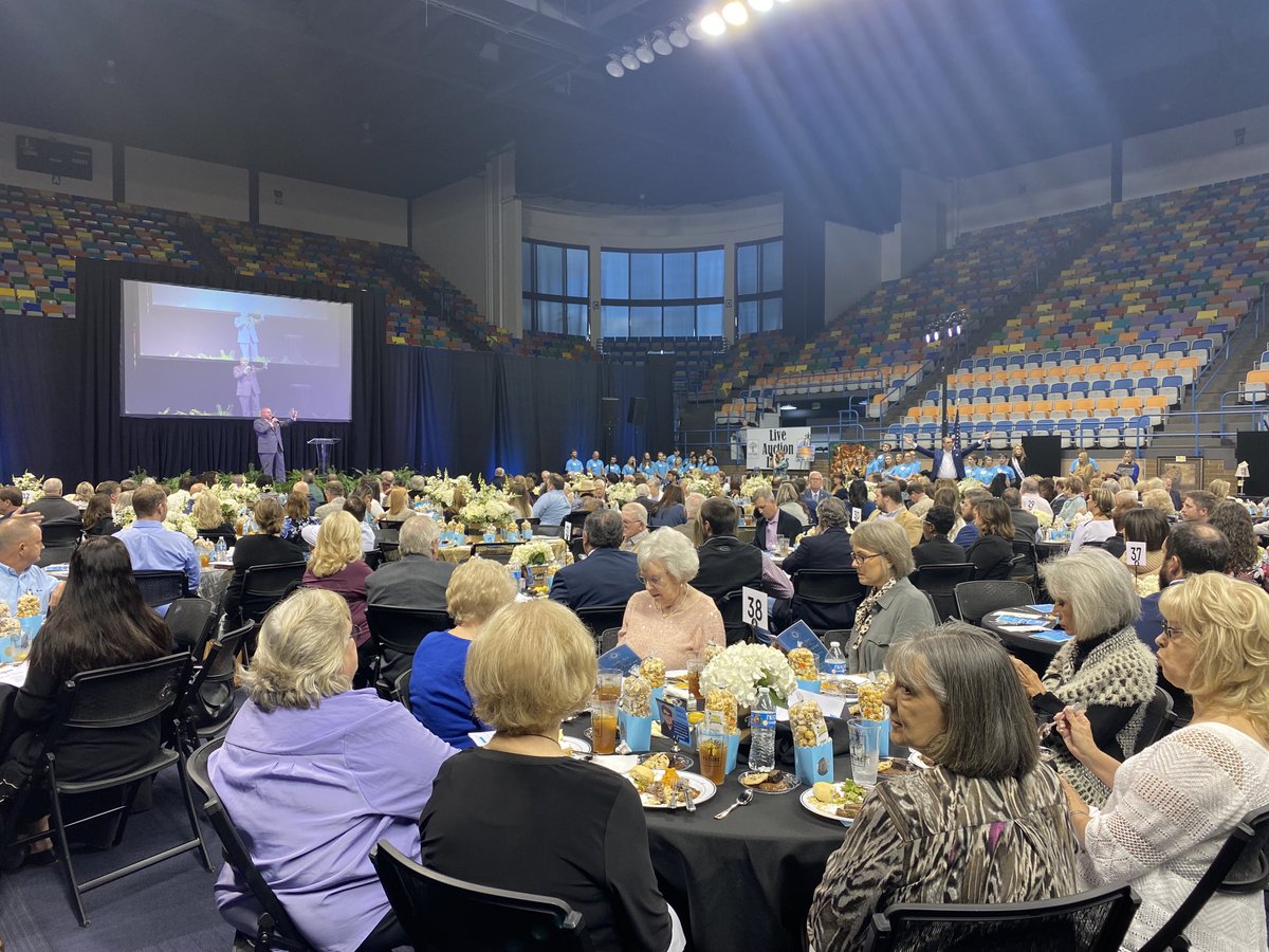 GingerHogeland's tweet photo. We enjoyed raising funds at the Wallace  State Student Investment Luncheon and Auction today. A great event hosted by Wallace State’s Future Foundation with leadership from VP Suzanne Harbin. #wallacestate https://t.co/DlCr5TIjnD