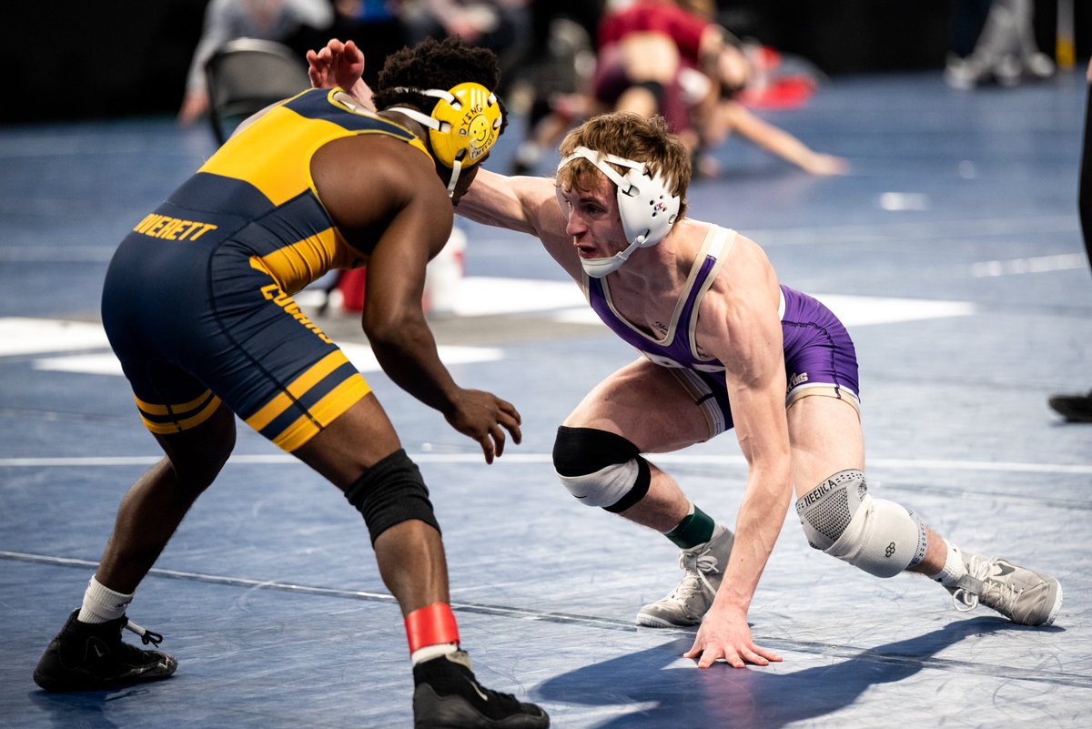 LorasAthletics's tweet photo. No. 3 @DuhawkWrestling Blows Past Buena Vista in @AmerRiversConf Opener
https://t.co/kjs1CuX7S3

#GoDuhawks https://t.co/fIqRbE3EFb