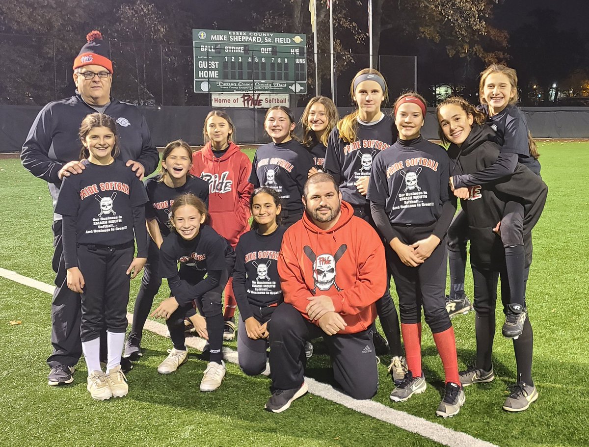 Philip_Alagia's tweet photo. What does #Pridesoftball do when the weather is nice? We work to get better! As we always do we took advantage of great weather to practice at @SHUSoftball our home field What did your team do tonight? Play with the best @NJPrideGold @NJPRIDE14U @stacevicz @12u_nj @NickPuglisi https://t.co/A0ZpUloJFG