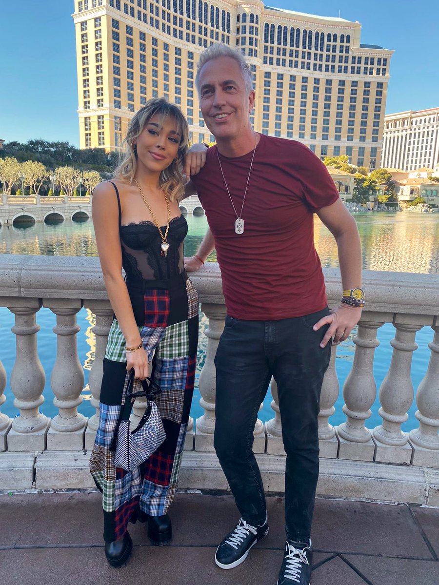 marley_ok's tweet photo. Junto a la bella y talentosa @dannapaola #porelmundo en vivo ahora desde #LasVegas por @telefe #dannapaola https://t.co/k5XhID1heK