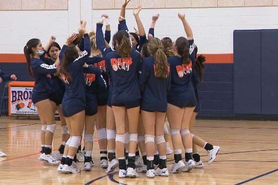 chase_shannon's tweet image. "We're not done yet. Just getting there should not be enough, it should be wanting to take it all."

Spent the afternoon with state bound @BrandeisVB08. A tight-knight squad ready for a huge opportunity this weekend in Garland.

Their story tonight on @News4SA at 10