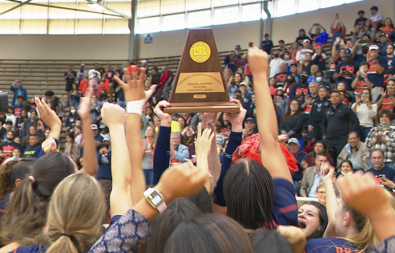chase_shannon's tweet image. "We're not done yet. Just getting there should not be enough, it should be wanting to take it all."

Spent the afternoon with state bound @BrandeisVB08. A tight-knight squad ready for a huge opportunity this weekend in Garland.

Their story tonight on @News4SA at 10