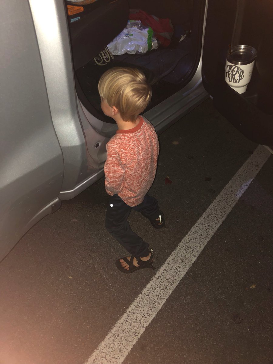 julia_rose199's tweet photo. Me: “Olson just pee under the truck”
Olson: *PRECISELY UNDER THE TRUCK* https://t.co/4XnayzHnoq