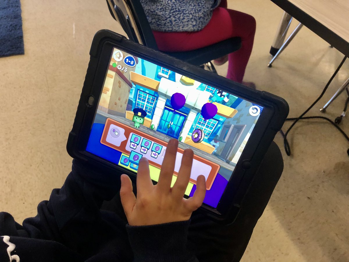 KristenBrooks77's tweet photo. 😍Getting a jump start on our #HourOfCode this week in the #ISTEtechLab @IndianKnollES My students K-5th are loving learning about Computational Thinking, Sequencing, Loops and “Talking it out with a friend” while coding with 💖@codesparkapp #TheFoos @CherokeeSchools #FOREDU https://t.co/926mJv1vqE
