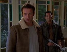stevmagg's tweet photo. #ColeTurner enlists helps to force a showdown with the sisters, #PaigeMatthews meets her birth father #SamWilder, and #TheFlamingLips play #P3.
<Sam, I Am> debuted on November 17, 2002. #CharmedOG https://t.co/54YUVSsbR4