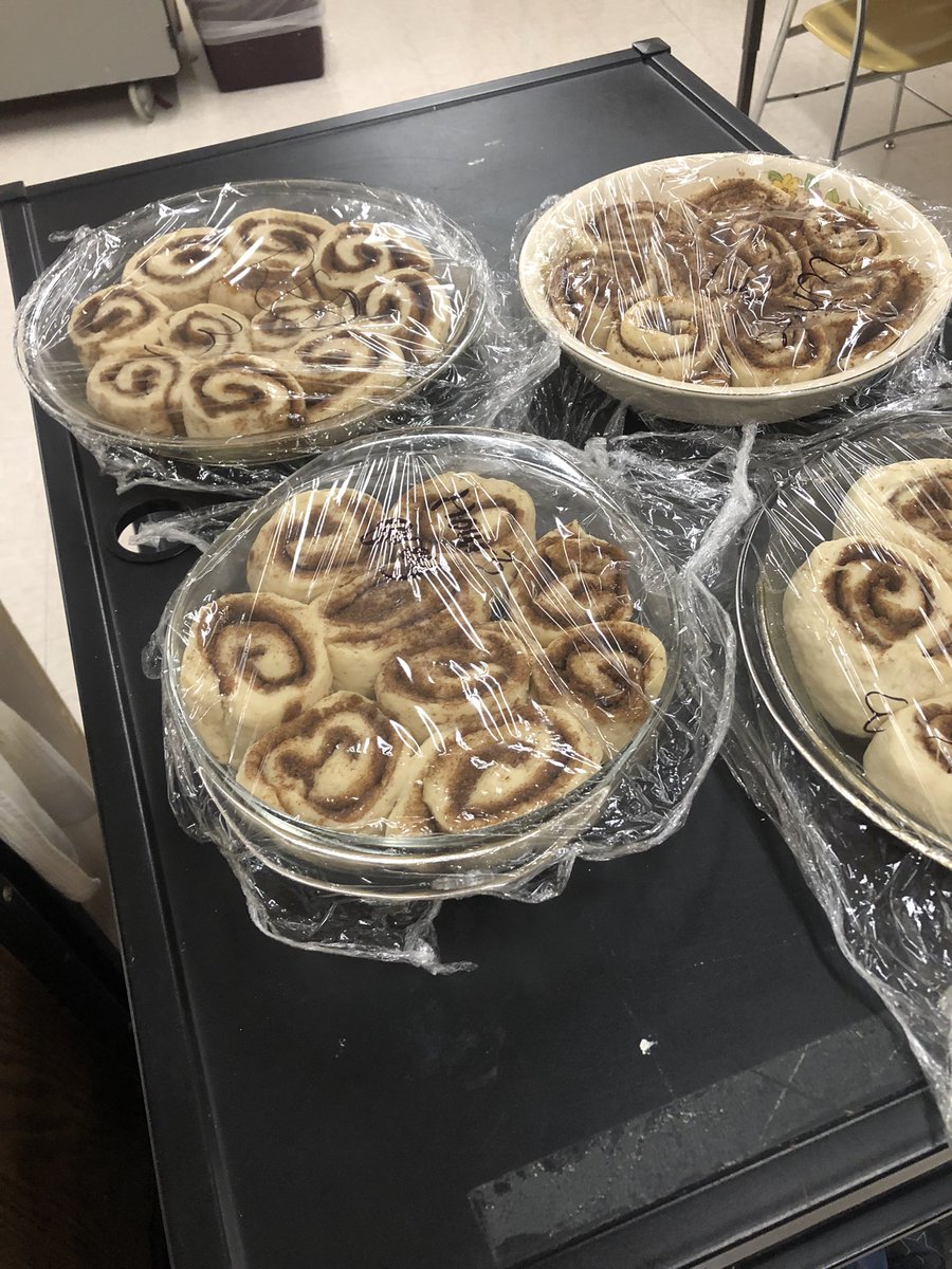 CassidyBreer's tweet photo. Cinnamon roll day(s) in Basic Foods today. Definitely a popular lab day with students. #TritonFACS #WeAreTriton https://t.co/OV1PtiNlWX