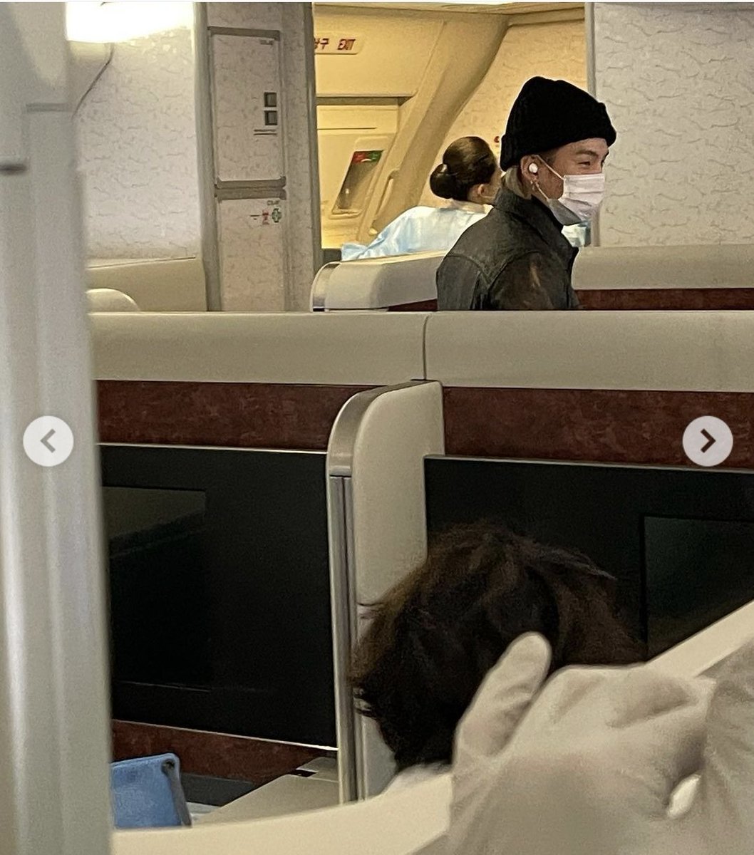 hide01141's tweet photo. 애들 전세기 아니었어요?
이게 무슨일이래? 
전 이제까지 전세기인줄알았는데.. 
전용기인줄알았는데

어떻게 그것도 아니고 다른사람과 함께타며 심지어 지/민이만 다른 좌석인가요? 

아니어떻게 한멤버만 비지니스석 회사가 이제 기전혜택까지도 다 빼네요
미쳤네

출처 : https://t.co/YtiXp4pVUw https://t.co/j8yf4QI6Z6