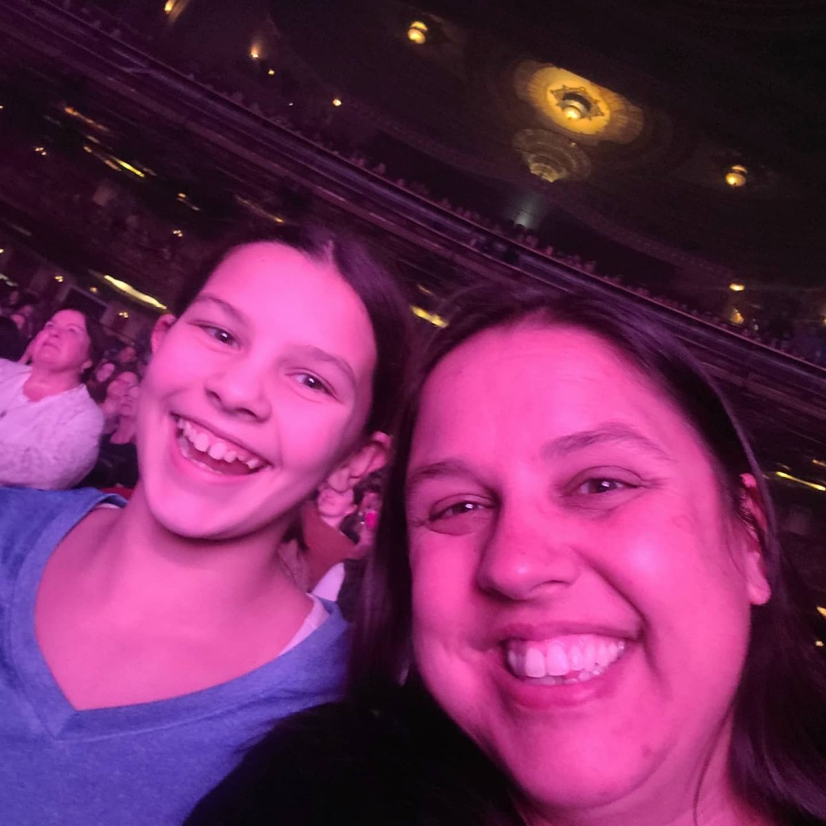mrshatchergr2's tweet photo. Great show, so far @SNCmusic !  We loved surprising our girl with 2nd row seats tonight!  This is a night we will never forget! https://t.co/zxjncLcJgY