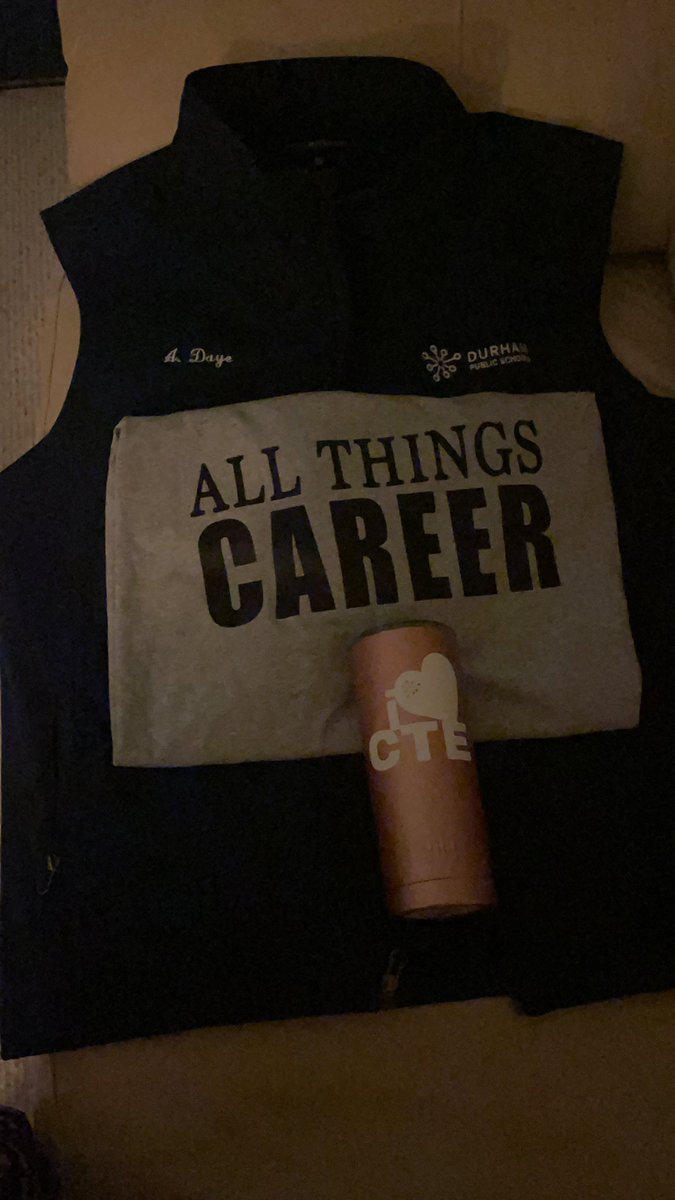 JhsCdc's tweet photo. DPS CDC’s celebrated on National Career Development Coordinator’s Day with gifts and a luncheon @dpscte @JHSFalcons #FutureReady https://t.co/LrYr8WSwWi