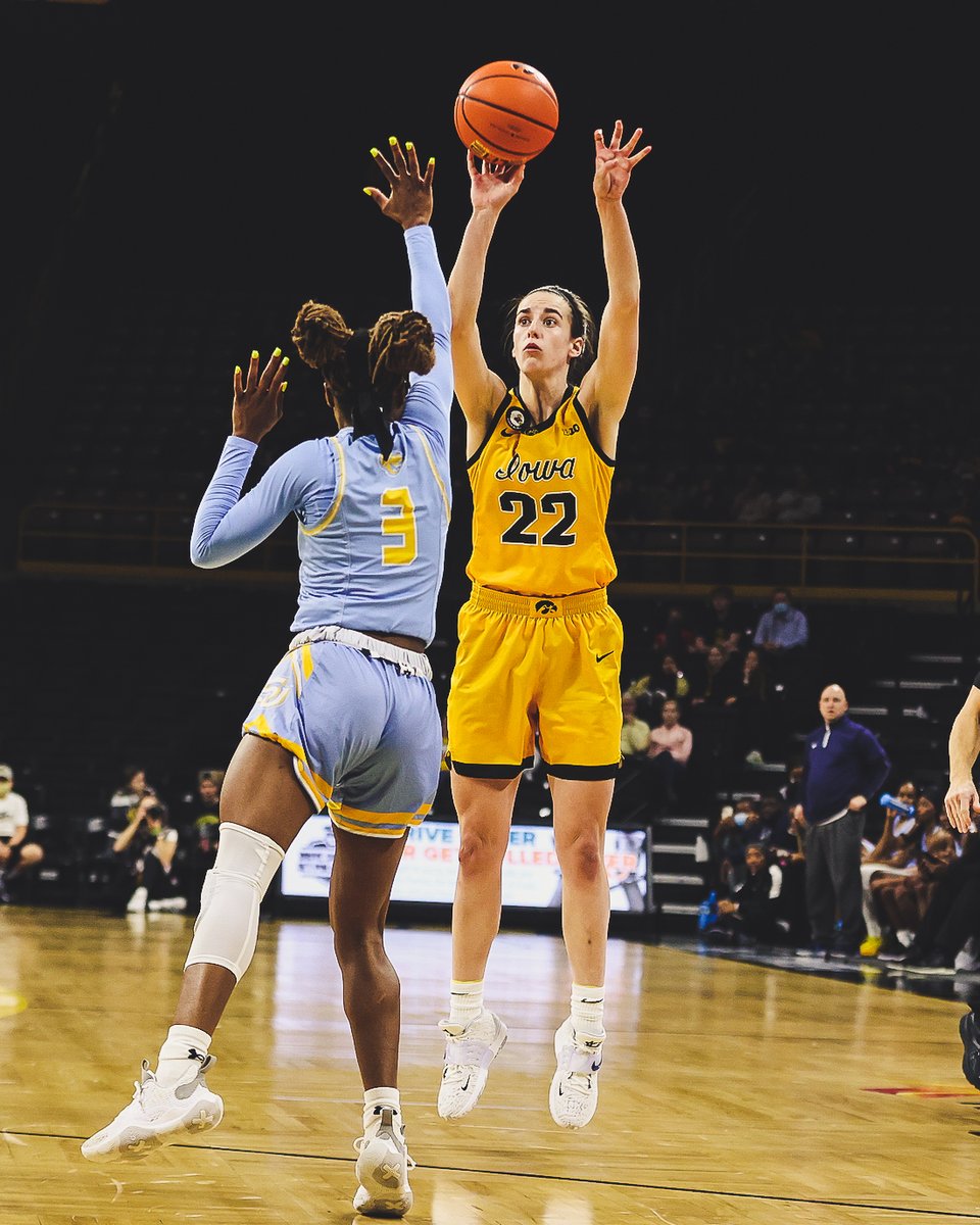 Iowa Women's Basketball (@iowawbb) on Twitter photo α΄ΚΙͺα΄Κα΄-α΄
α΄α΄ΚΚα΄.
16 points.
10 rebounds.
10 assists.
The 2nd tripe-double of <a href="/CaitlinClark22/">Caitlin Clark</a>'s career.
#Hawkeyes α΄ΚΙͺα΄Κα΄-α΄
α΄α΄ΚΚα΄.
16 points.
10 rebounds.
10 assists.
The 2nd tripe-double of <a href="/CaitlinClark22/">Caitlin Clark</a>'s career.
#Hawkeyes