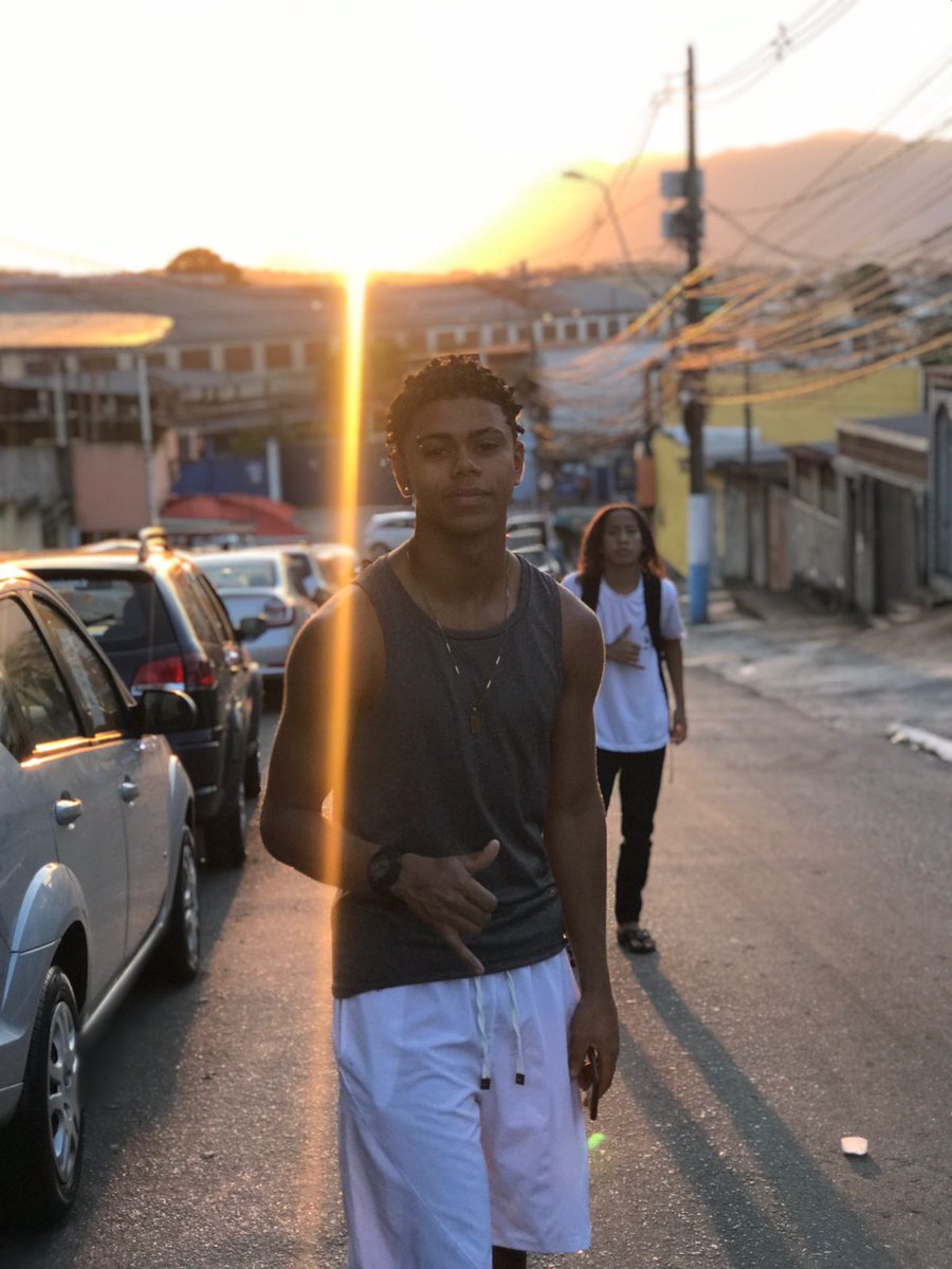 lsbiscoito's tweet photo. Duas de cria né, esquece isso!!😈😍 https://t.co/bJI9E1Ypvf
