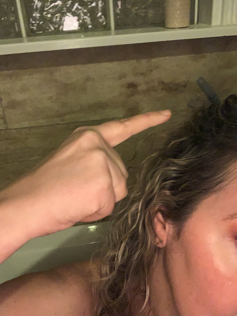 laurahunsaker's tweet photo. My hair was in my way today on the playground so I twisted it back with a couple of pens. Guess who forgot and only remembered when she jumped in the tub? #thisgal https://t.co/JRBO3895ie