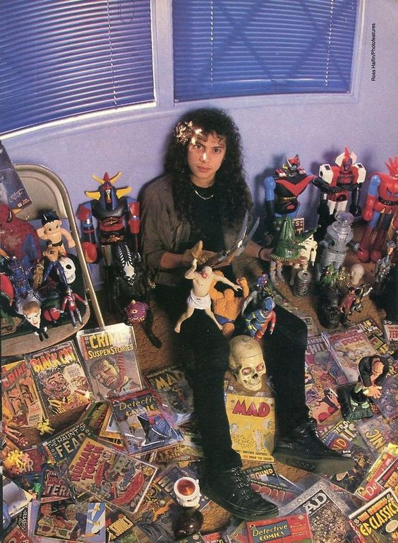 Happy 59 birthday Kirk Lee Hammett!! 