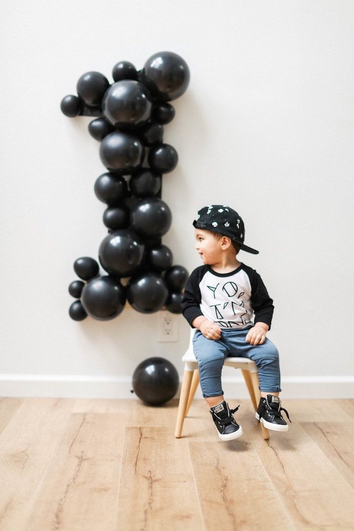 orophile_n's tweet photo. Happpyyyyy Birthdayyyyyy Rohan 🎈🎉🎉🎂 . God Bless You with all the joy and happiness. @Rohnology 

#HBDRohan https://t.co/N0PcSQFl5B