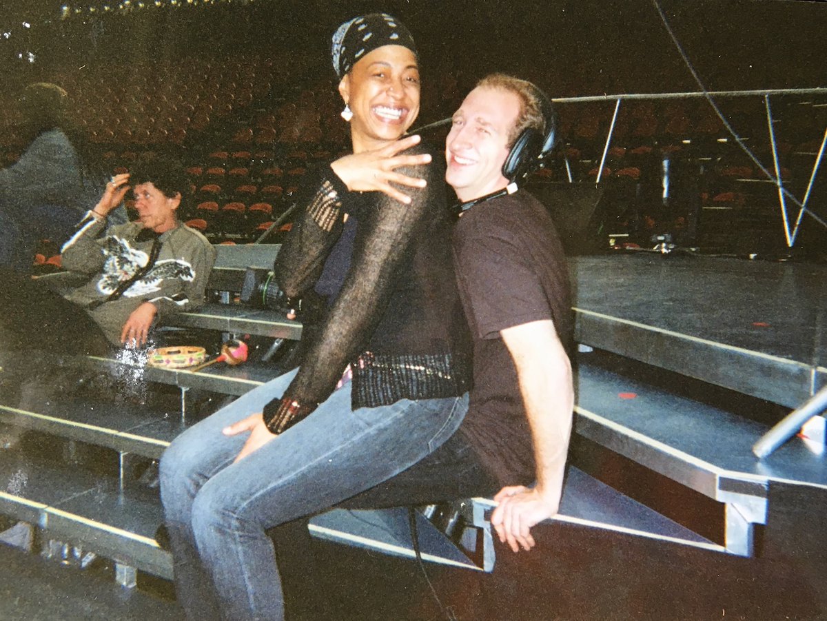 JustinBomberg's tweet photo. Super stoked I'm going to see the inestimable @lisafischersing in Berkeley soon. It's been far too long. She was featured in the documentary @20ftFromStardom, and this is a photo from 2003 that I call "zero feet from Lisa Fischer." 😉 https://t.co/C9Bq5sWqhB