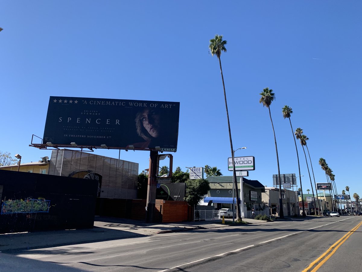 SPENCER Billboard on Sunset Blvd. #KristenStewart #pablolarrain #Hollywood #neon youtube.com/channel/UCH_6B…