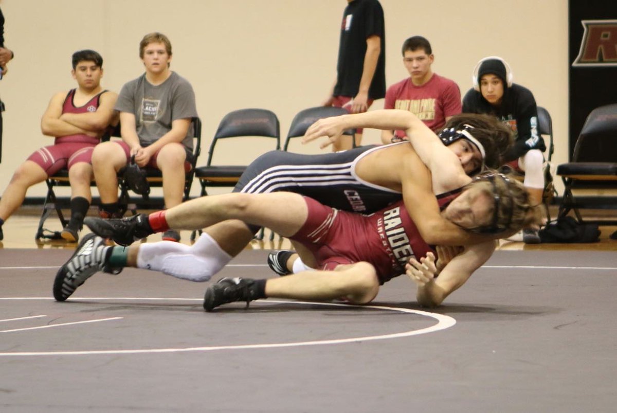 CPHSWrestlingBC's tweet photo. #CPHSwrestling #CPproud #CPvsRouse https://t.co/zUt4gcIhAV