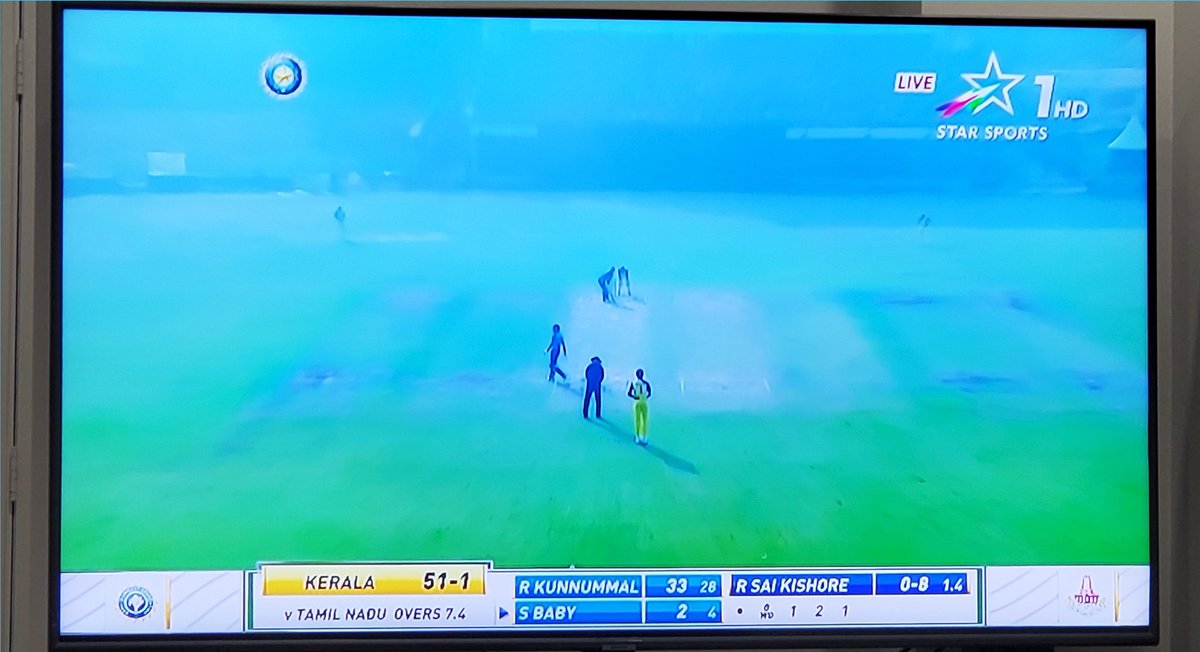 So much pollution in #Delhi in the #SyedMushtaqAliT20 that it looks like a scene from #SquidGames jaha smoke bhar diya ho!!🤦‍♂️🏏 Feel for the health of these players! 

#DelhiAirPollution #SMAT #smat2021 #NewDelhi #cricket #AirPollution #AirPollutionDelhi #AQI